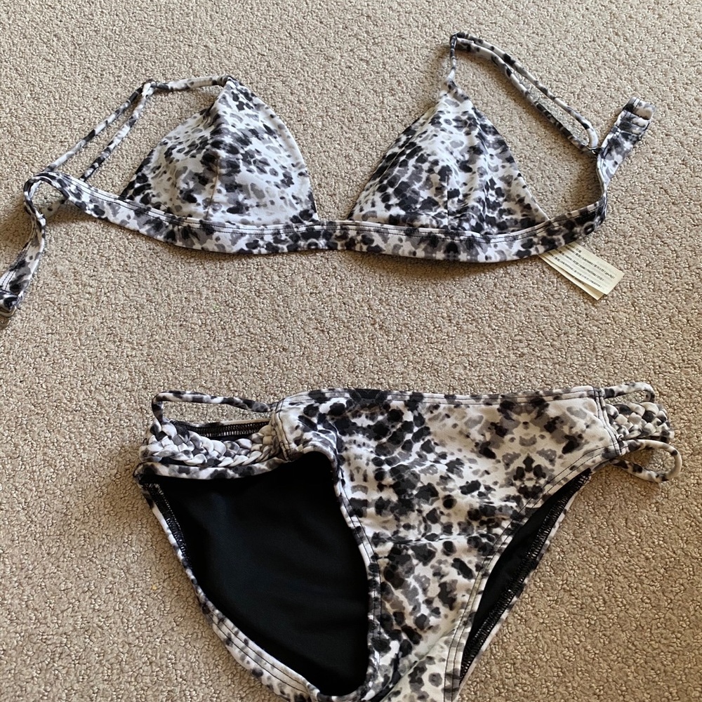 New hollister bikini set